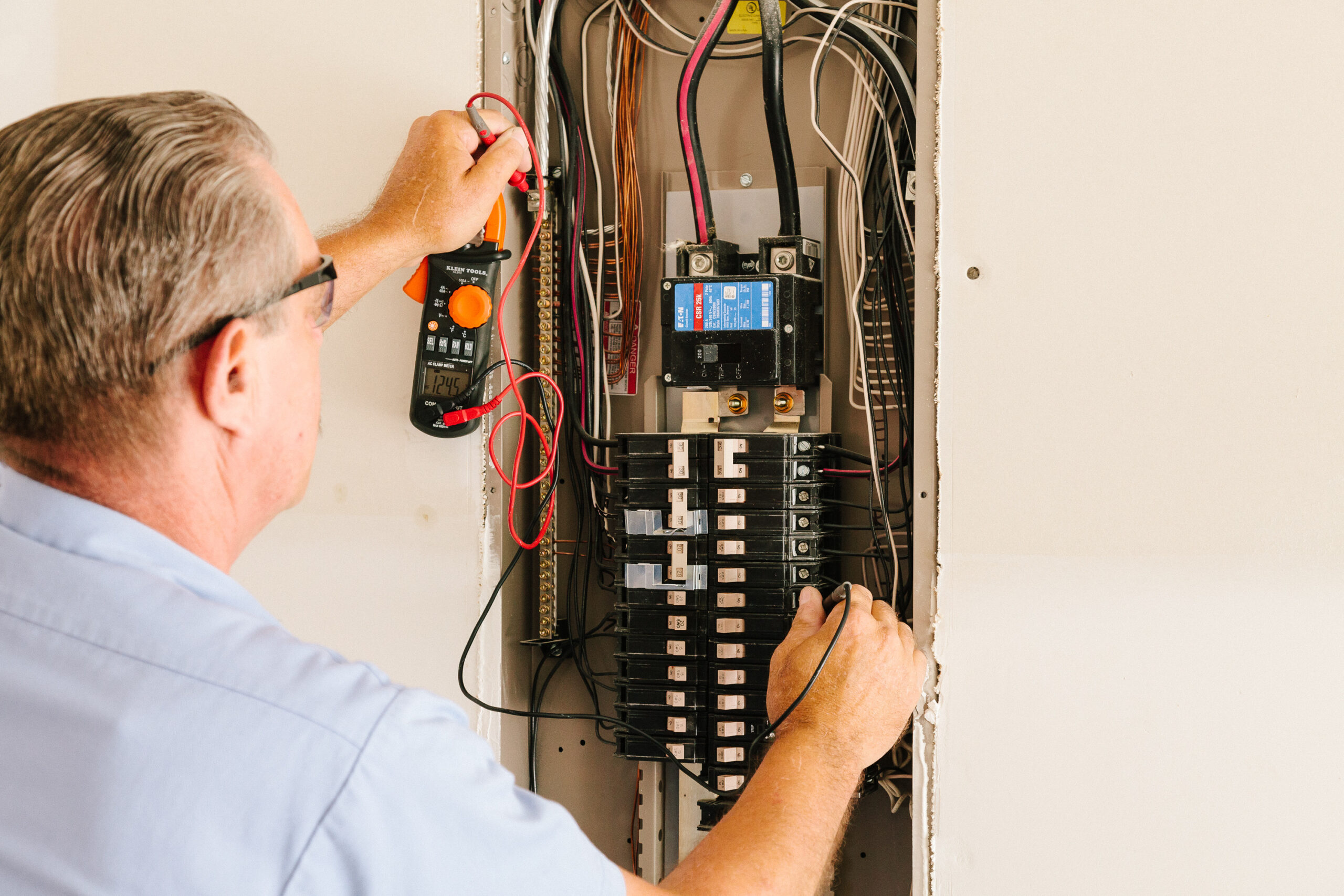 How Long Does It Take to Replace an Electrical Panel? 1 Image of Electrical Inspection of Panel by SESCOS