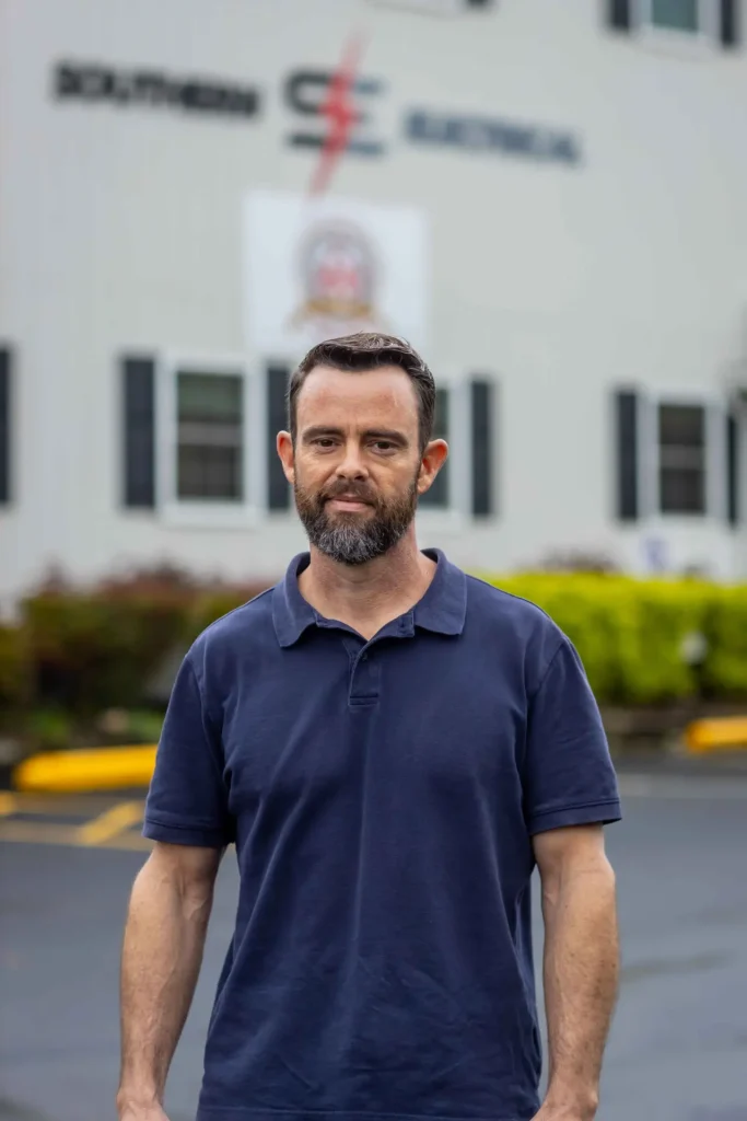 Southern Electrical SouthernElectrical TeamMembers 16