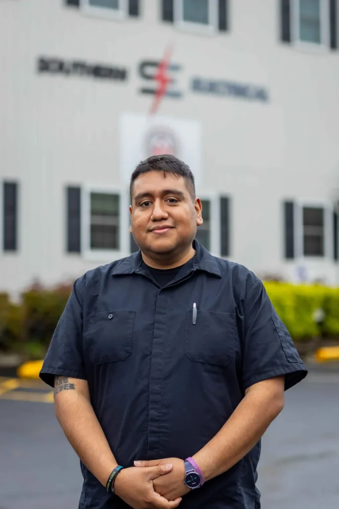 Southern Electrical SouthernElectrical TeamMembers 19