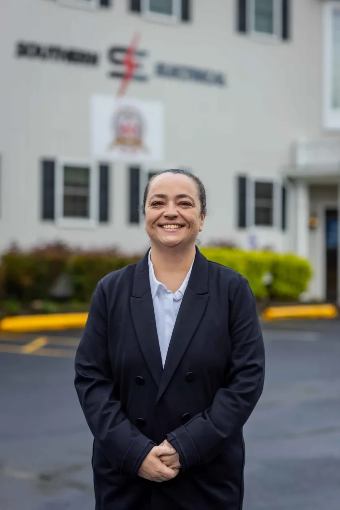 Southern Electrical SouthernElectrical TeamMembers 4