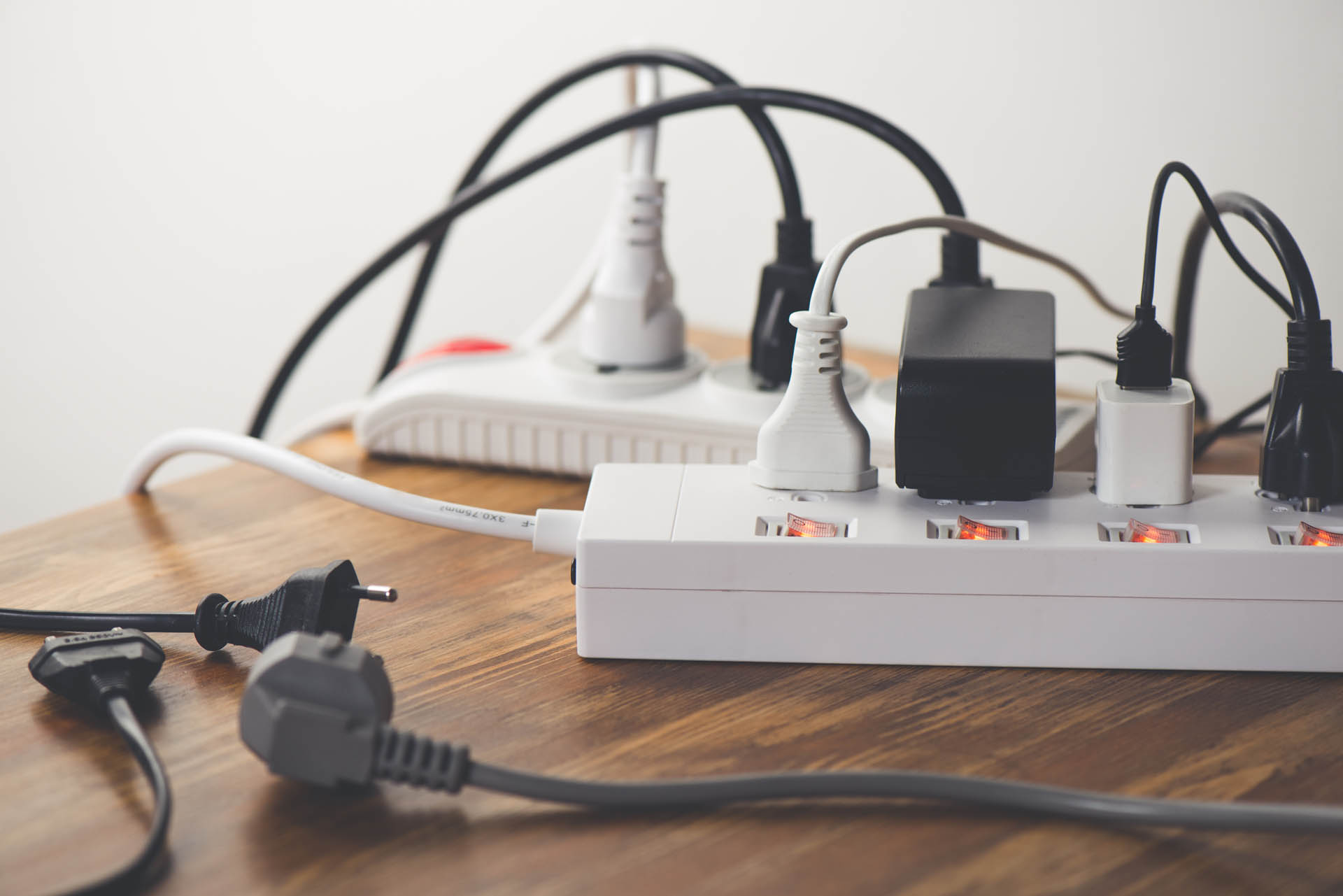 Power Strip Safety: Things You Should Know 1 power strip safety